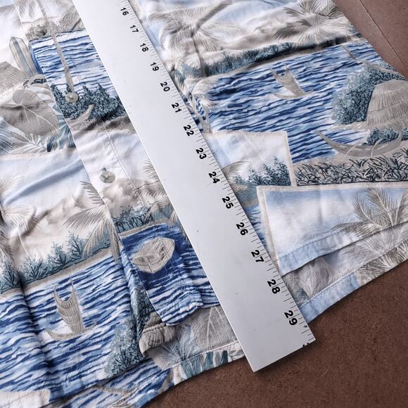 St John's Bay Island Style Shirt Mens L Tropical Hawaiian Short Sleeve Vacation - Picture 7 of 9
